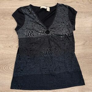 DKNY Jeans Black Keyhole T-Shirt Size L
